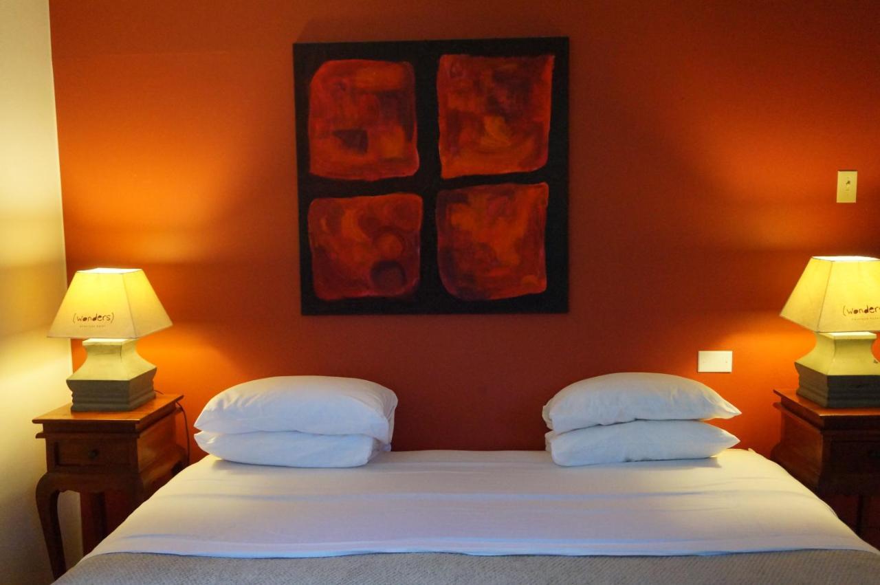 Wonders Boutique Hotel Oranjestad Luaran gambar