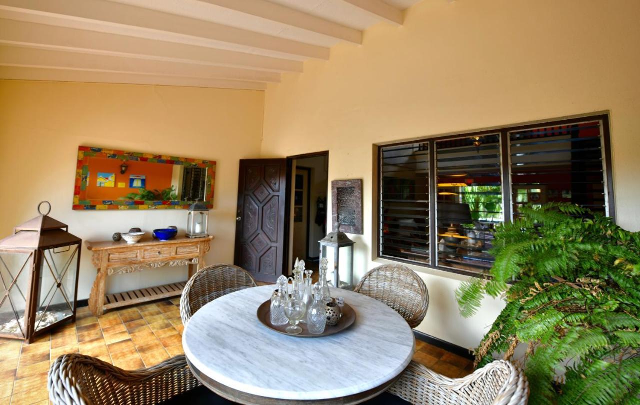 Wonders Boutique Hotel Oranjestad Luaran gambar