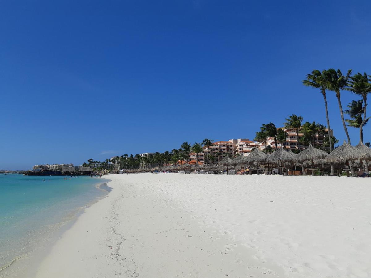 Wonders Boutique Hotel Oranjestad Luaran gambar