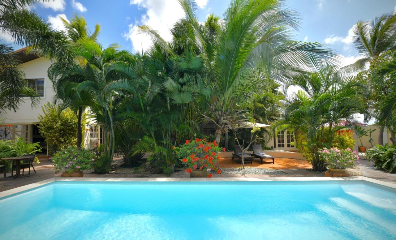 Wonders Boutique Hotel Oranjestad Luaran gambar