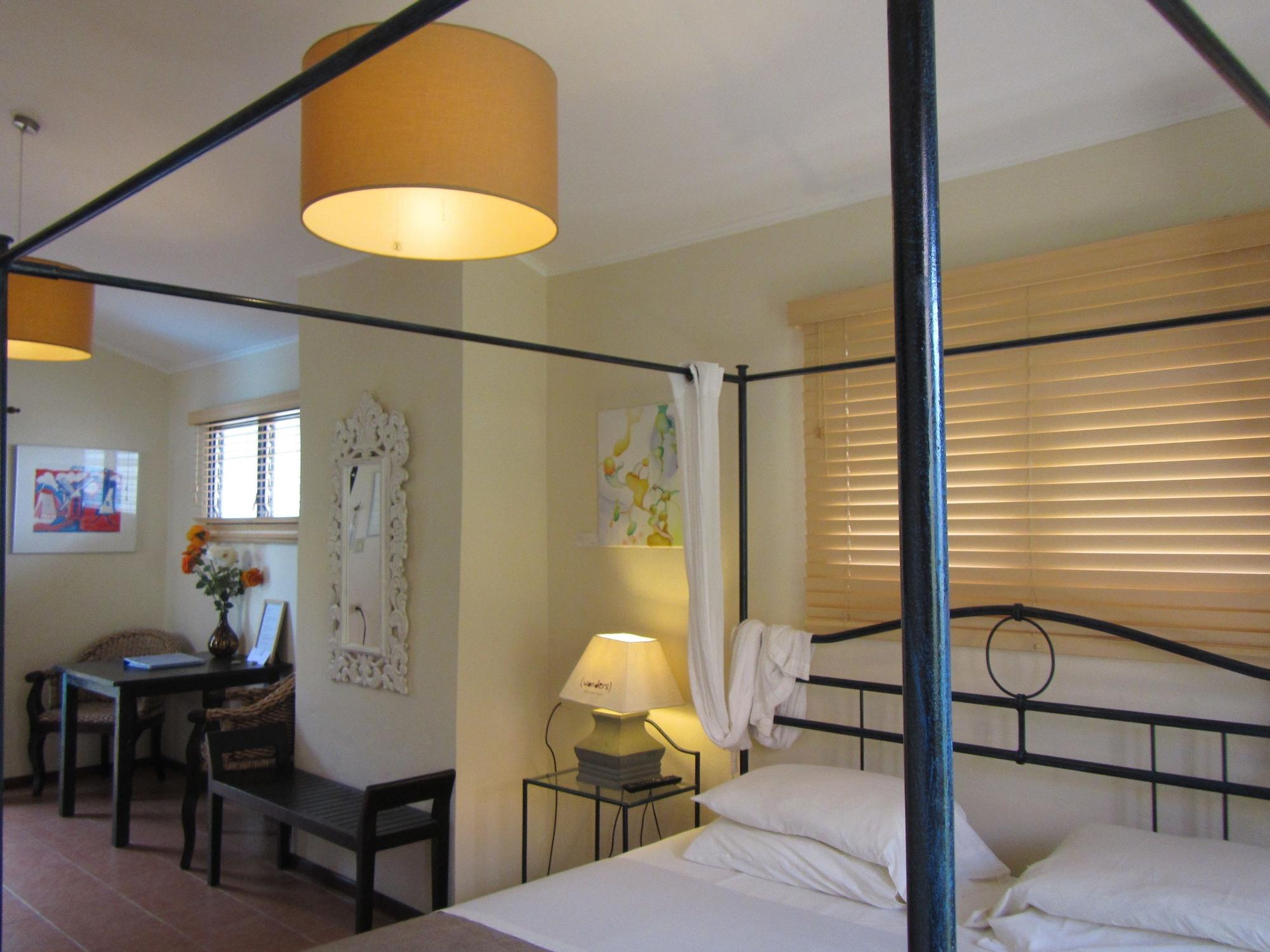 Wonders Boutique Hotel Oranjestad Luaran gambar